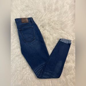 Women’s Lucky Brand Dark Wash Raw Hem Skinny Jeans Size 4